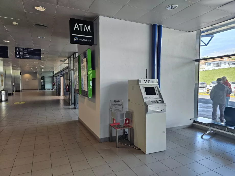 ATM-automata a Horta repülőtéren