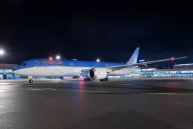 Neos Boeing 787-900 Prágában PRG