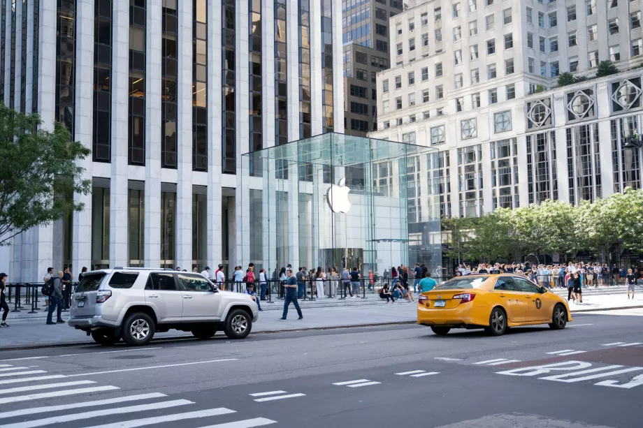 Apple Store az 5. sugárúton