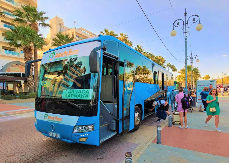 InterCity Bus Larnaca városában