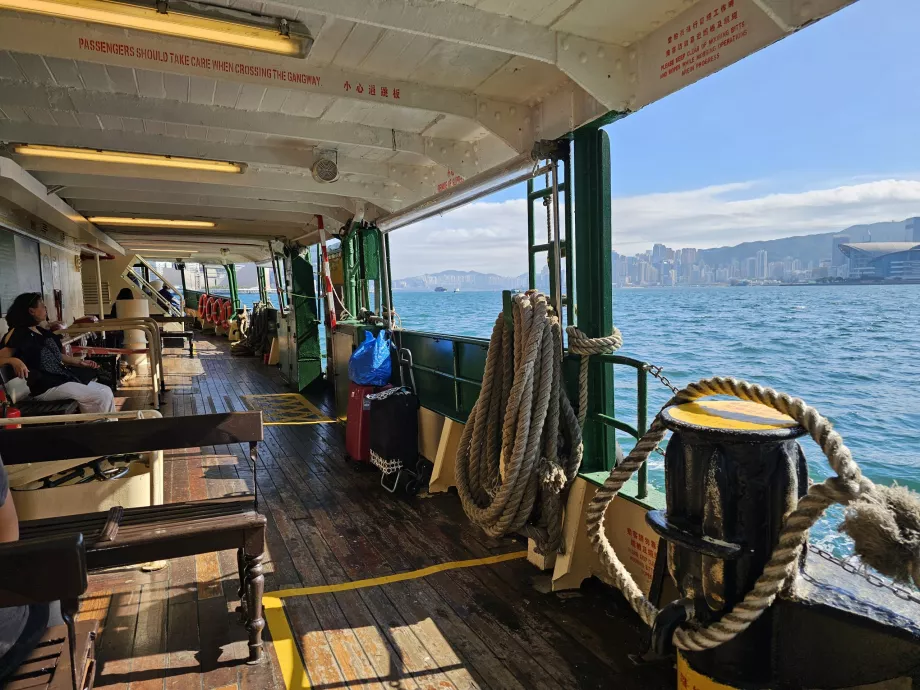 A Star Ferry alsó fedélzete