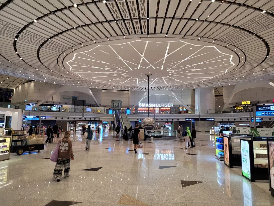 Central Transit Zone, BKK Airport