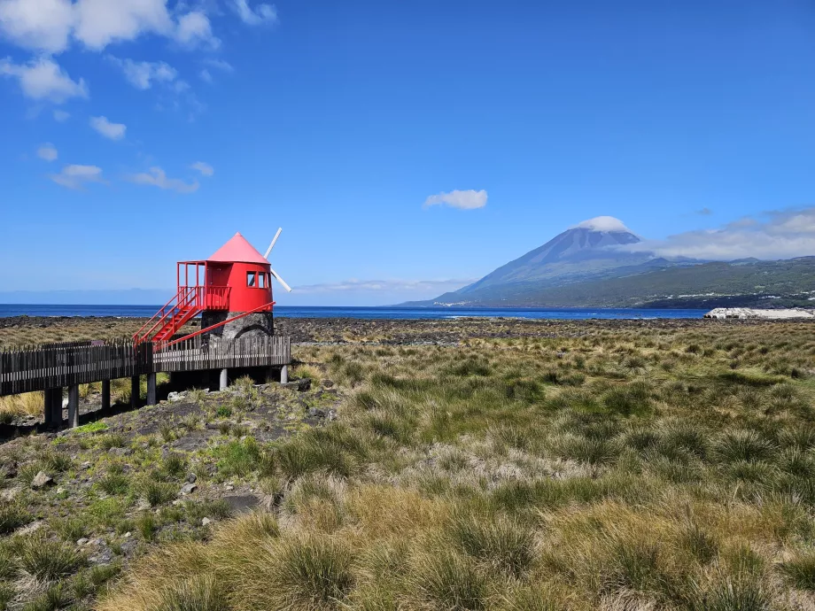 Lajes szélmalom