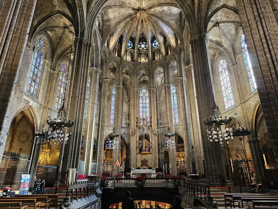 Barcelonai katedrális, belső tér