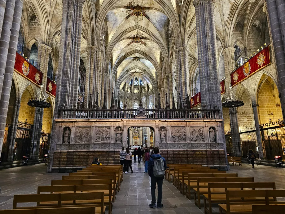 Barcelonai katedrális, belső tér