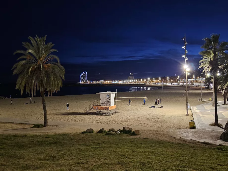 Barceloneta éjszakai strand