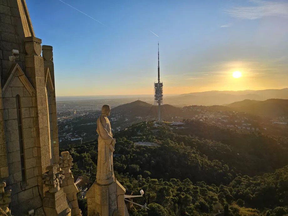 Kilátás a Tibidabo templom teraszáról