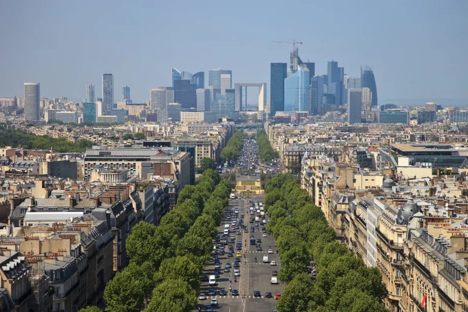 Kilátás a tetőről La Defense felé