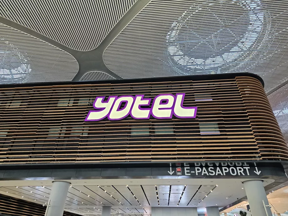 Yotel, nyilvános rész