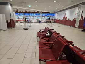 Ülőhelyek Bologna repülőtéren