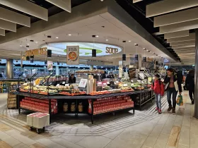 Food Court, transit zone, Schengen