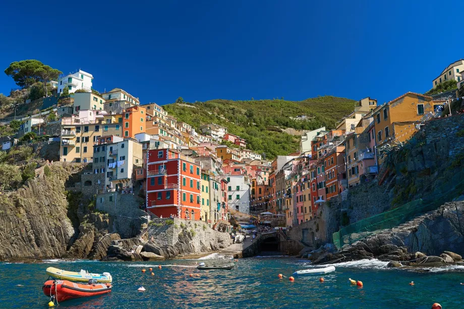 Riomaggiore a tenger felől