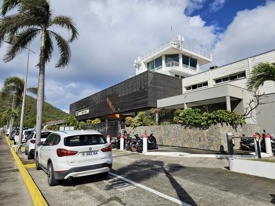 SBH Airport Terminal