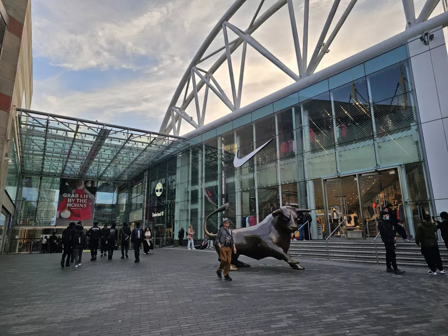 Bullring bevásárlóközpont