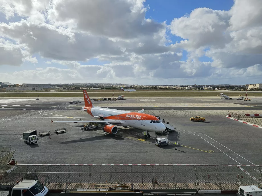 Observation deck, MLA Airport