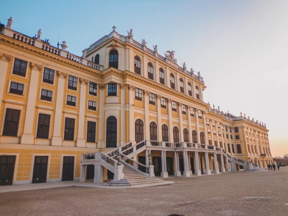 Schönbrunn főbejárata