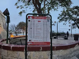 Valletta - Sliema komp információs tábla